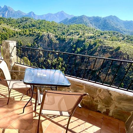 Apartamentos Axarquia , Frigiliana, Terraza Privada Con Vistas A La Montana Rio Y Al Mar Ngoại thất bức ảnh