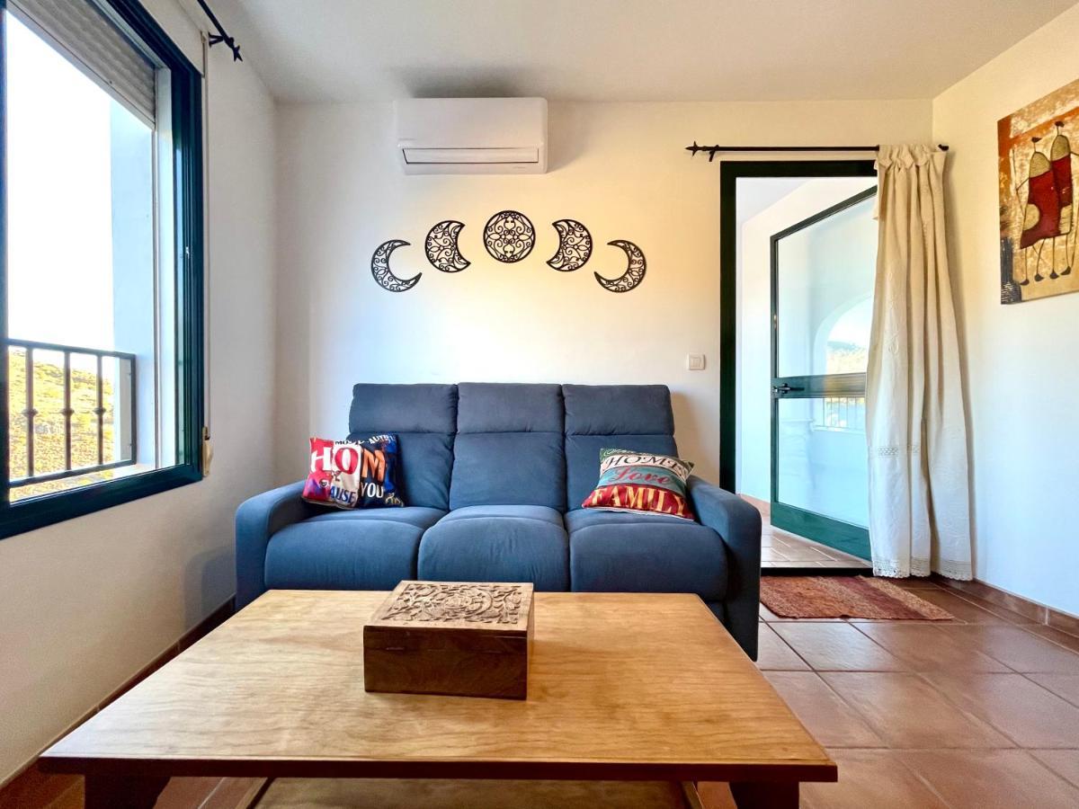 Apartamentos Axarquia , Frigiliana, Terraza Privada Con Vistas A La Montana Rio Y Al Mar Ngoại thất bức ảnh