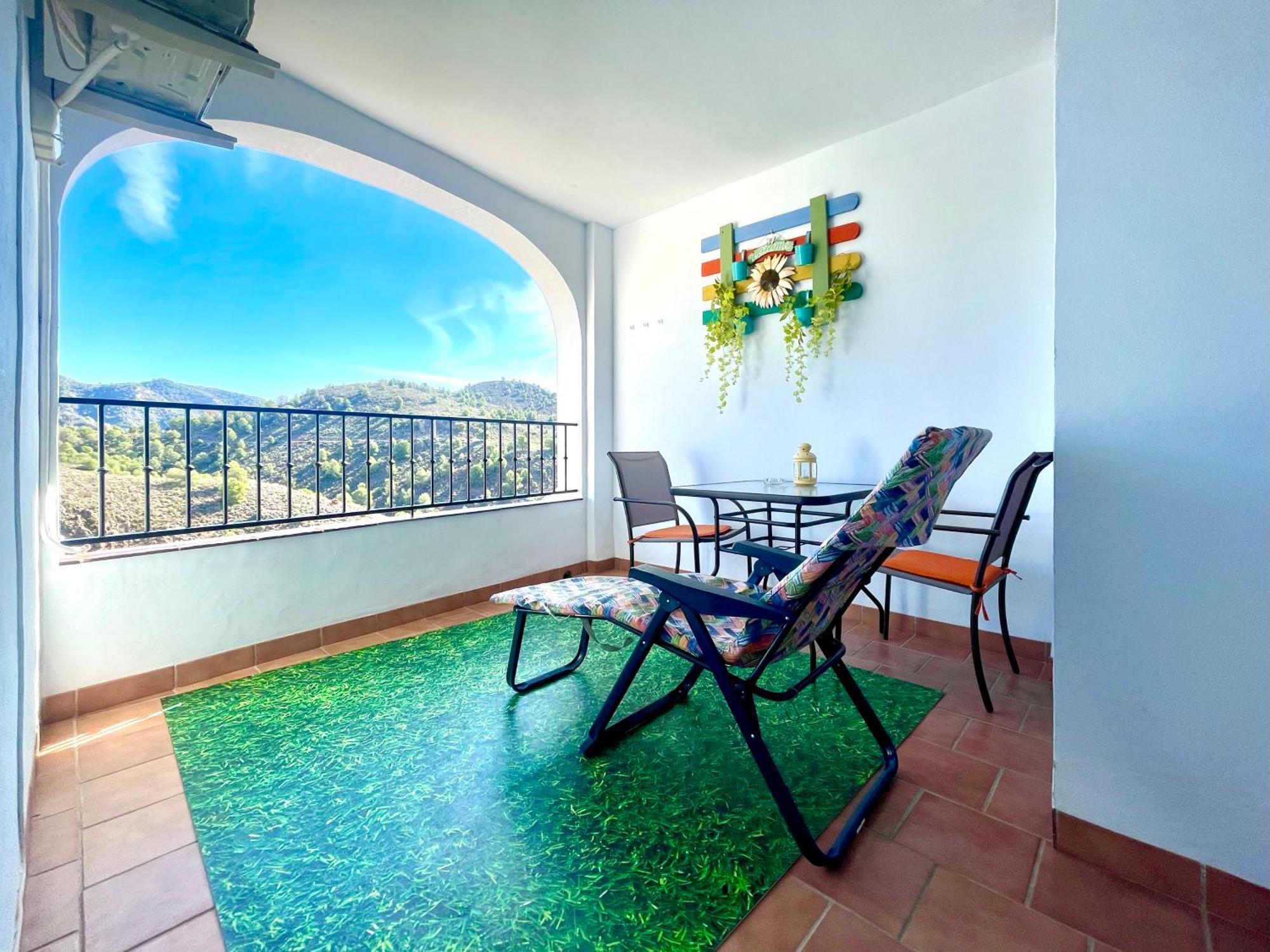 Apartamentos Axarquia , Frigiliana, Terraza Privada Con Vistas A La Montana Rio Y Al Mar Ngoại thất bức ảnh